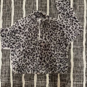 HIPPIE ROSE cheetah print women’s fleece pullover w/cinch at waist in size large